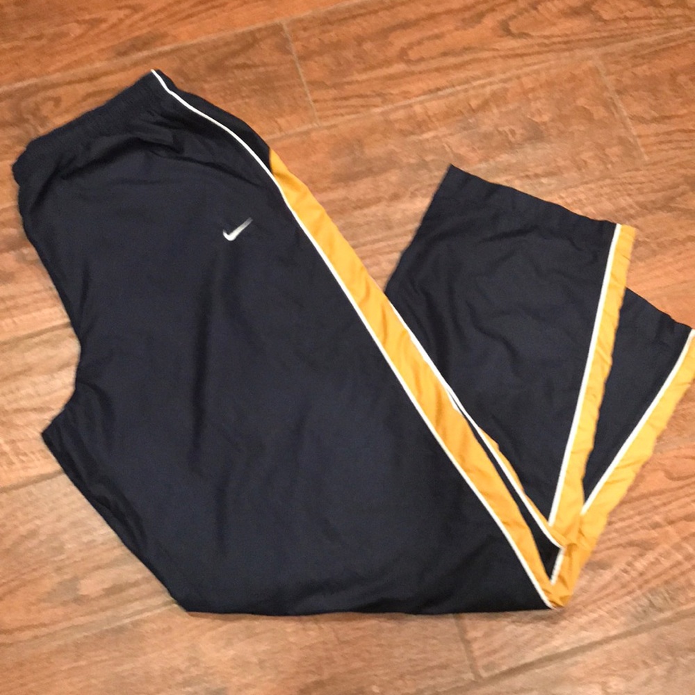 Nike Men’s Lined Nylon Workout Pants